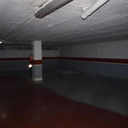 La Bodega - Parking Gratis